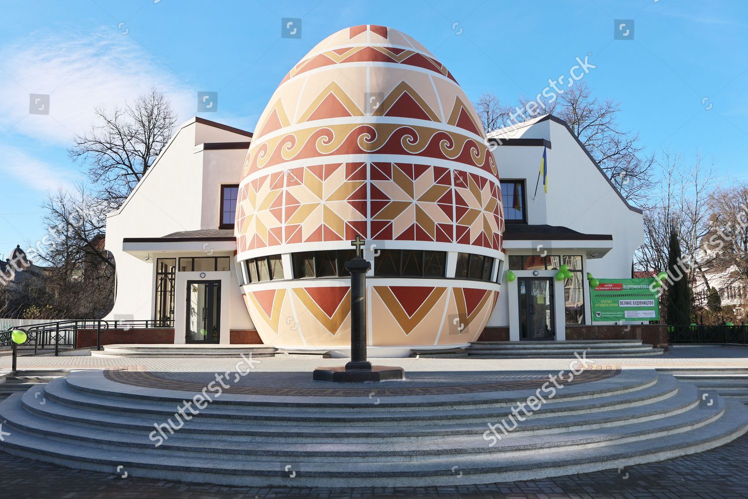 Gayrioddiy pozitsiyalarda jinsiy aloqada bolgan porno videolar Juda chiroyli yosh ayollar bilan jinsiy aloqa