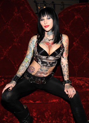 Жас жігіт үлкен әйелді трахает