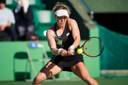 Tennis uchun yalangoch dumba rasmlari