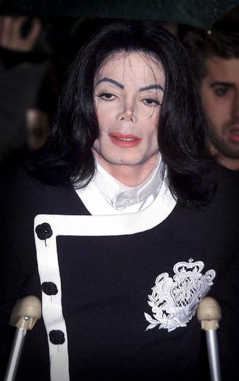 michael-jackson-550nw-333663i.jpg