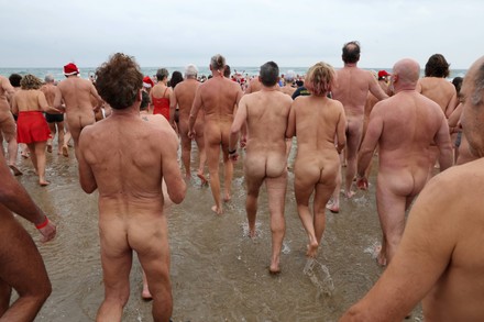 Шұлық пен трусиканы иіскейтін порно