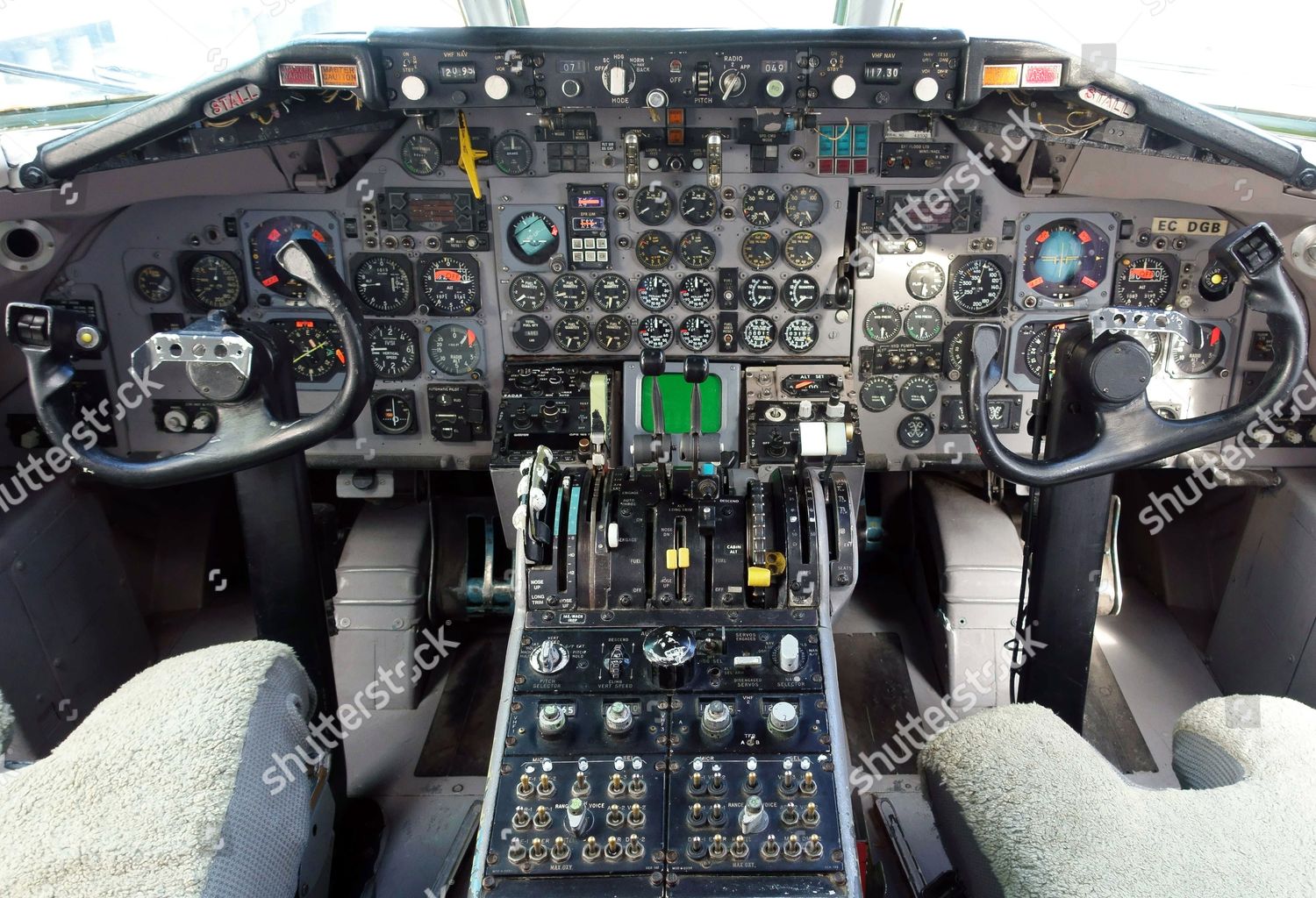 【希少】DC-9 計器板 コックピット 実装品 レジ番あり　航空 希少】DC-9 計器板 コックピット 実装品 レジ番あり 航空 - メルカリ