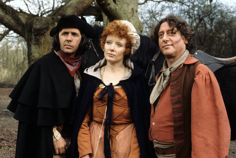 Poltava viloyati Chutovo shahrida erotik tanishuv Men porno filmda sikni kordim va hayratda qoldim.