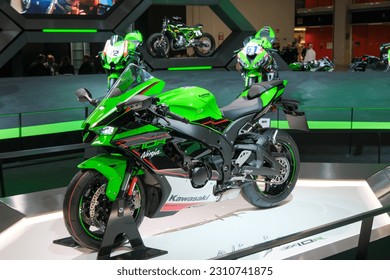 r. 2020 Kawasaki Ninja ZX-10R And ZX-6R First Look Preview