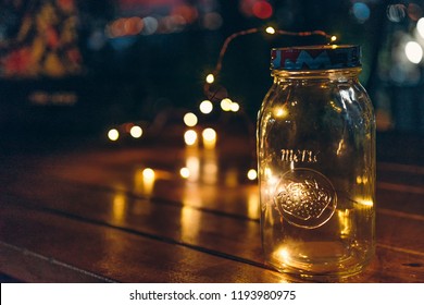 587 Mason Jar Fairy Lights Images, Stock Photos, 3D objects, & Vectors