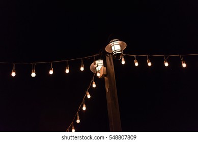 885 Vintage Lamp Post Wallpaper Images, Stock Photos & Vectors