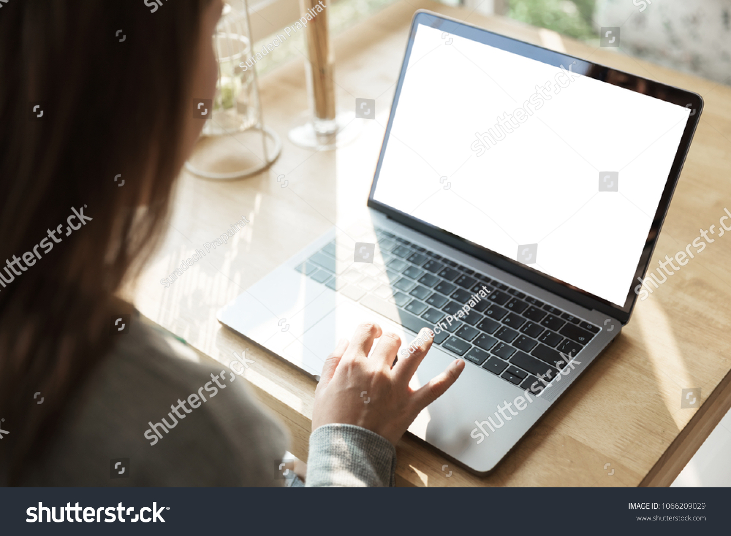Pantalla pc: Más de 36,921 fotos de stock con licencia libres de ...