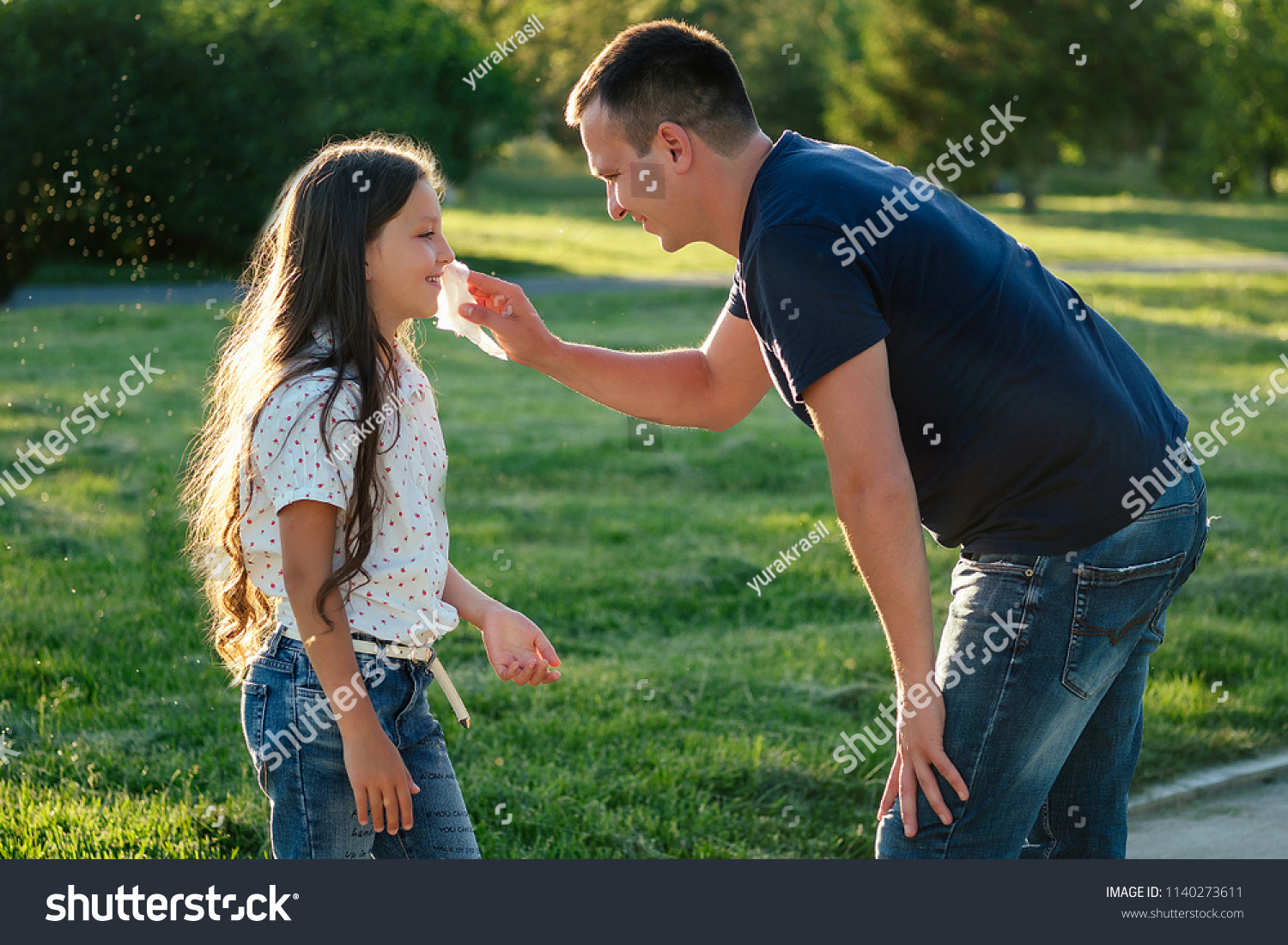 2,870 Girls Wetting Faces Together Images, Stock Photos, 3D objects