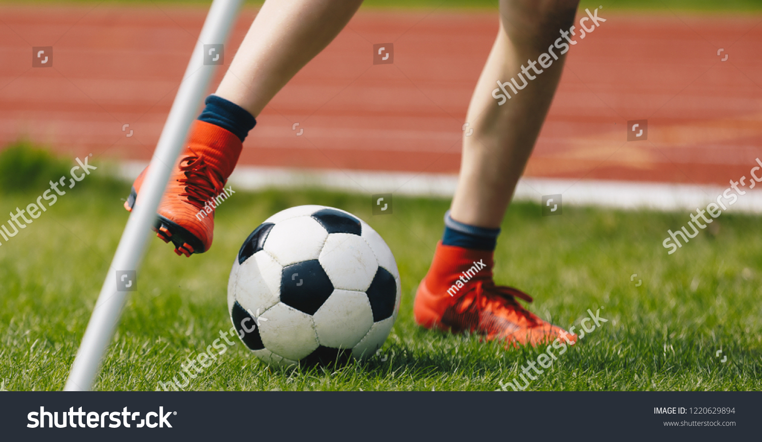 Little Kickers Brasil - Stop ball 👉⚽️🇬🇧 Jogar bola, correr