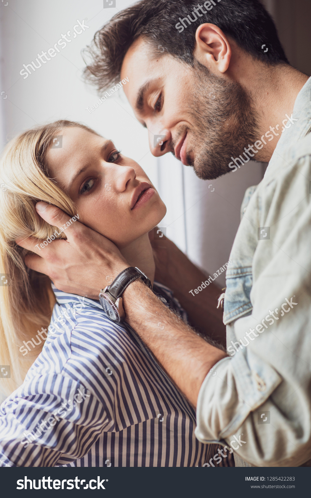 Intimate Couple Boyfriend Girlfriend Romantically Hugging Foto Stok ...