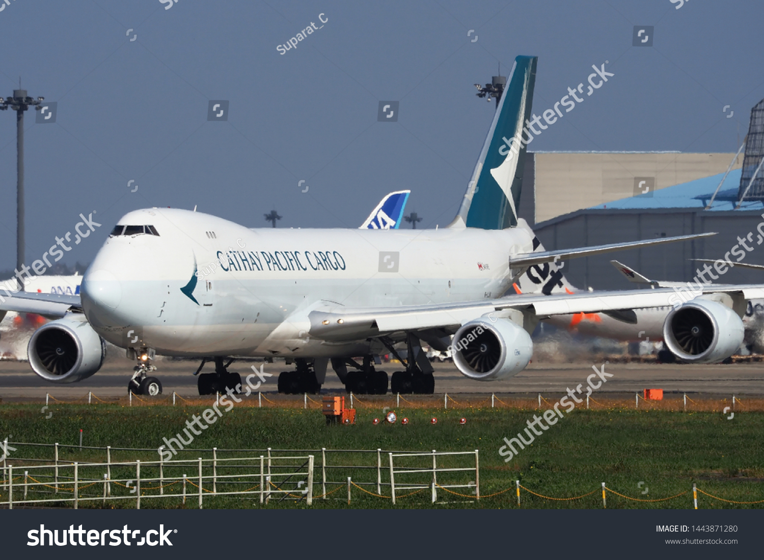 航空機 Cathay pacific cargo Boeing 747-8F Cathay Pacific Boeing 747-8F cargo flight details