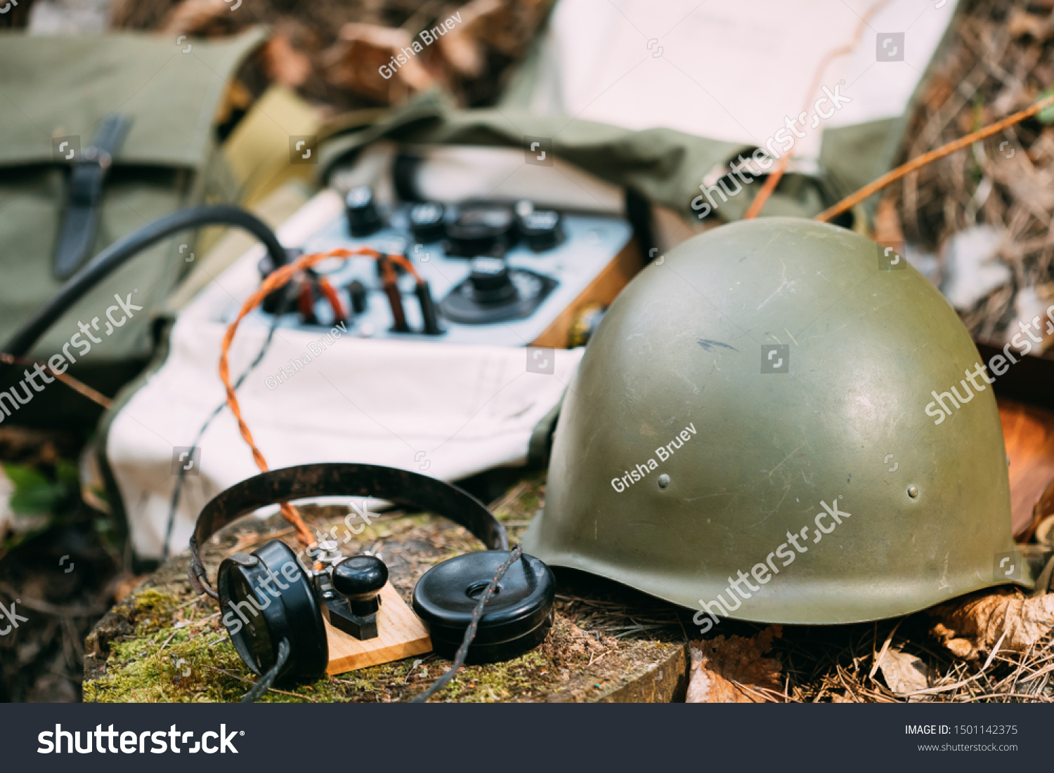 7,999 Portable Transceiver Images, Stock Photos & Vectors | Shutterstock