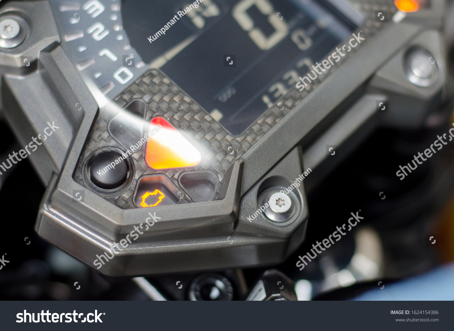 55 Car Engine Injectors Throttle Images, Stock Photos & Vectors