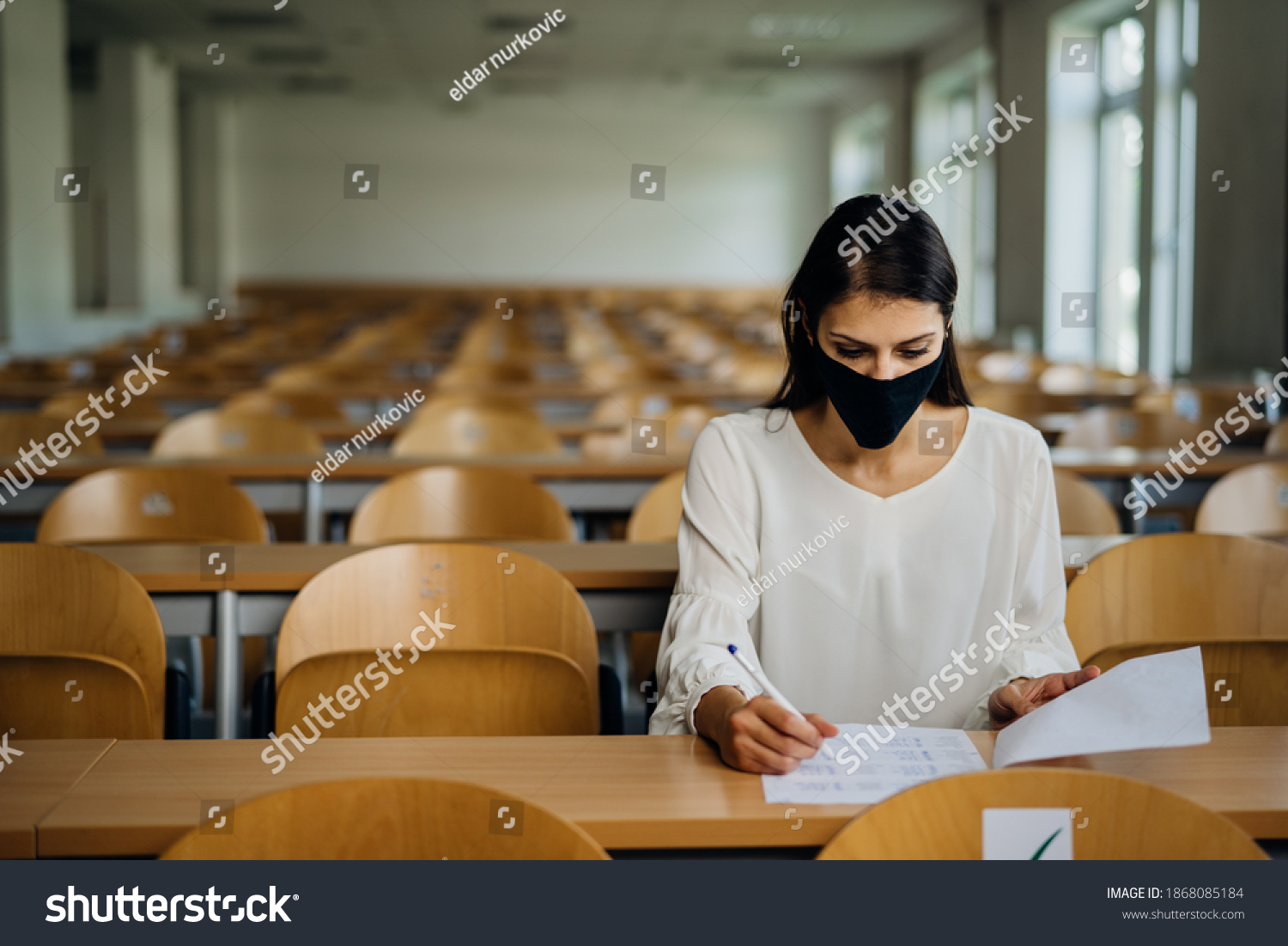 Ice_exam математика. студент на экзамене. мемы про обучение. Toefl студенты. мемы про изучение английского.