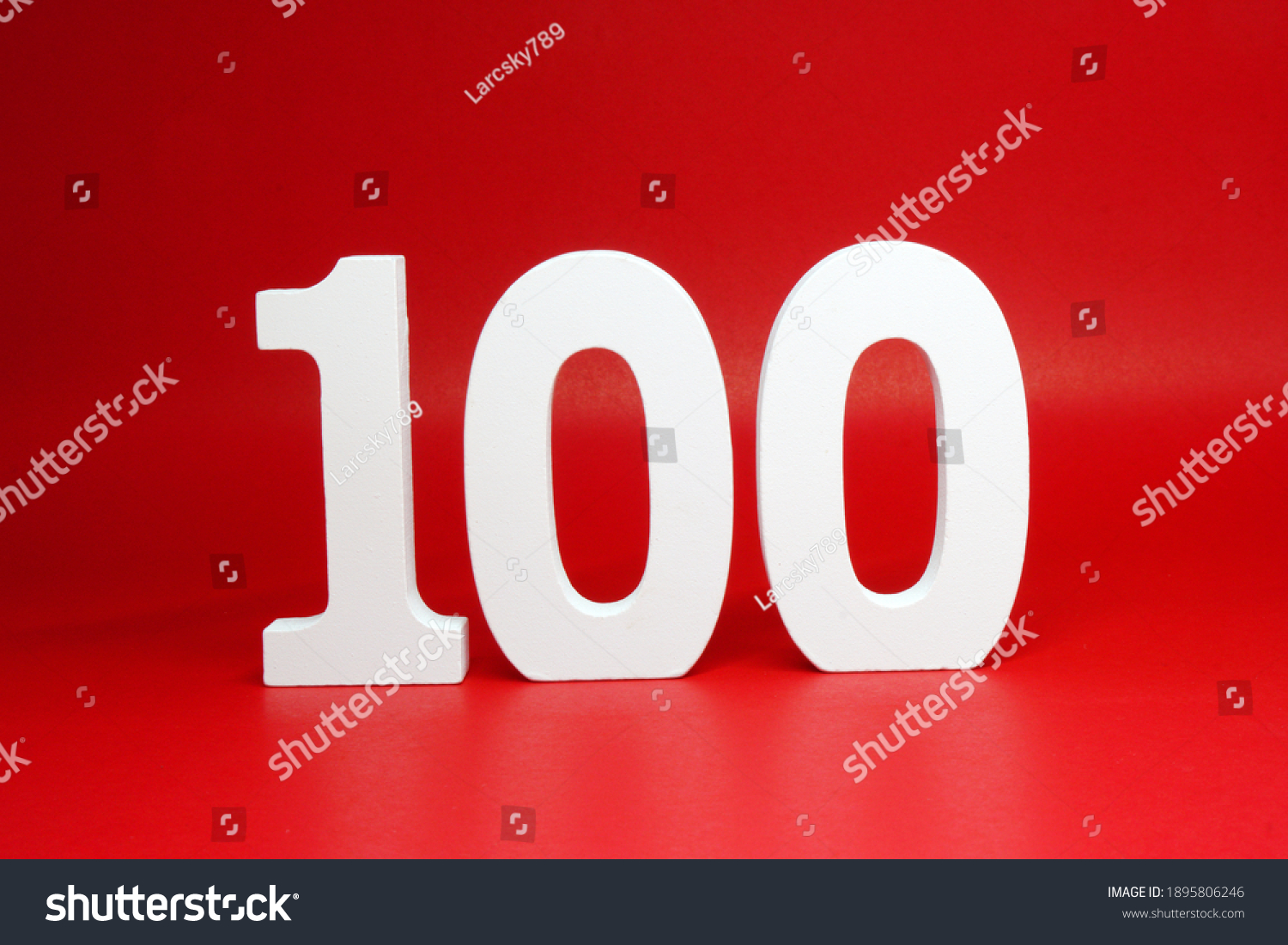 Porcentaje de 100: Más de 755 fotos de stock con licencia libres de