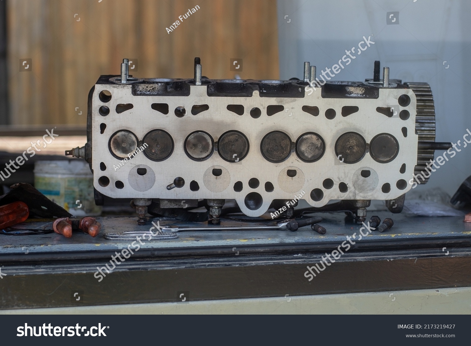 80 Cylinder Head Milling Images, Stock Photos & Vectors Shutterstock