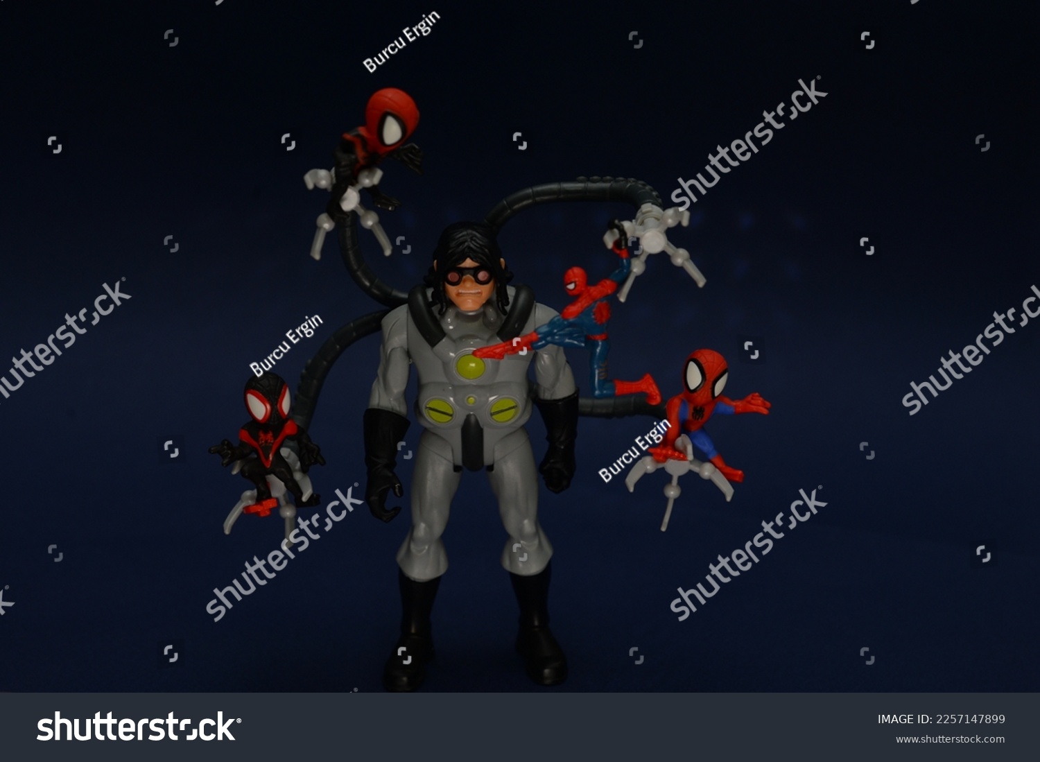 Doctor octopus spider man hi-res stock photography and images - Alamy