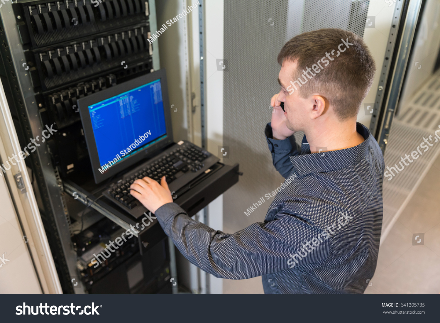 10,527 Install Computer Network System Images, Stock Photos & Vectors ...