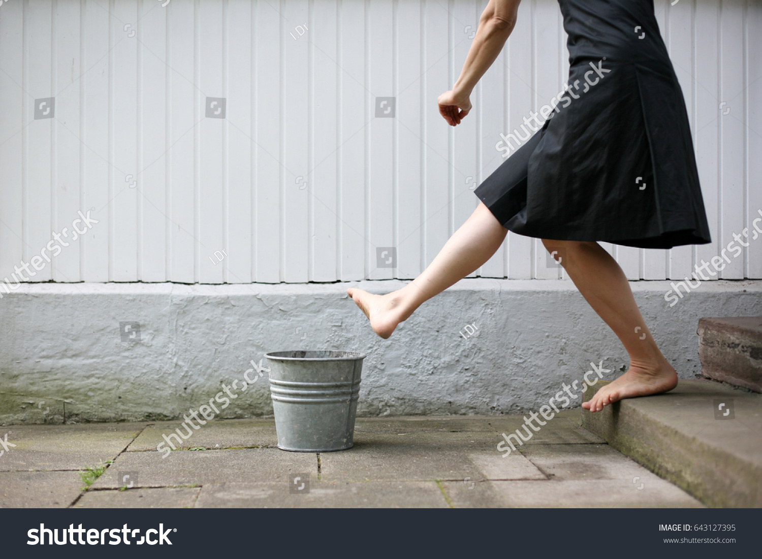 Image Death Kicked Bucket Woman Stock Vector (Royalty Free